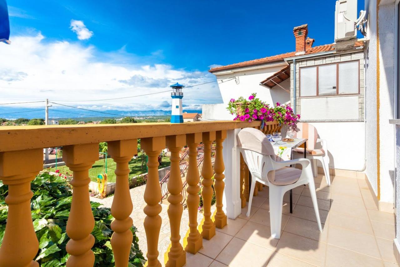 Apartman Luni Sa Bazenom - Malinska, Sveti Anton Sveti Anton  ภายนอก รูปภาพ