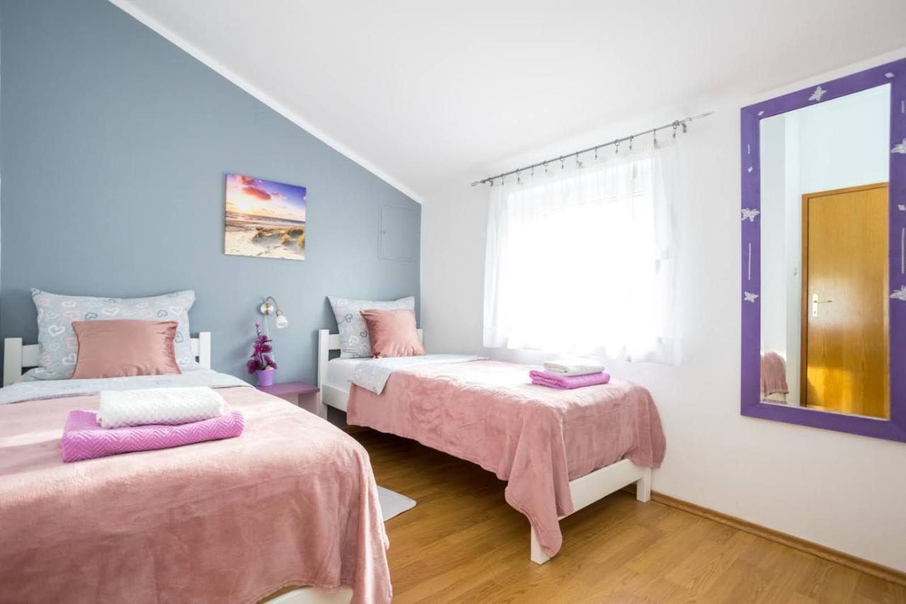 Apartman Luni Sa Bazenom - Malinska, Sveti Anton Sveti Anton  ภายนอก รูปภาพ