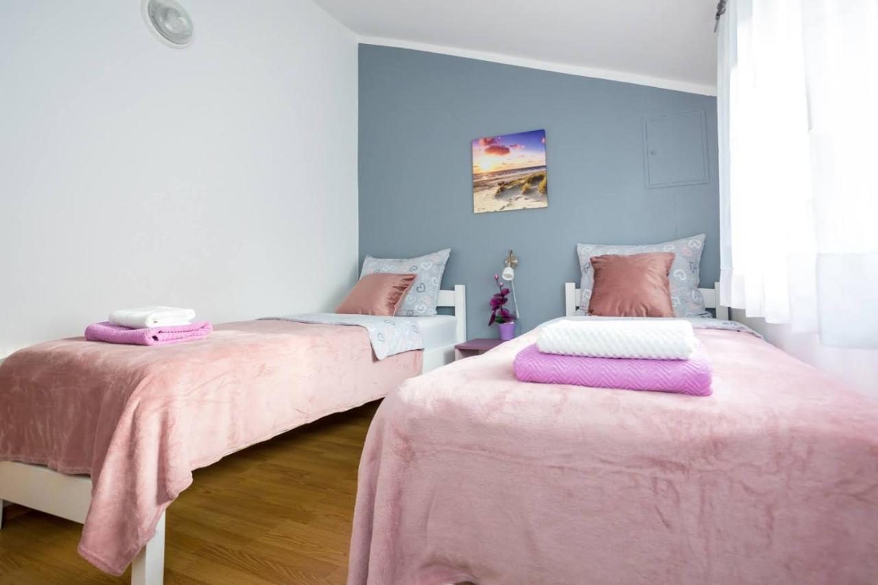 Apartman Luni Sa Bazenom - Malinska, Sveti Anton Sveti Anton  ภายนอก รูปภาพ