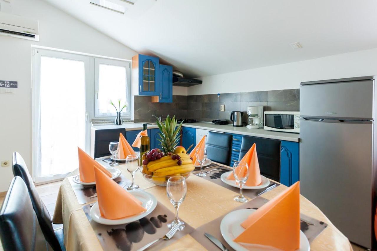 Apartman Luni Sa Bazenom - Malinska, Sveti Anton Sveti Anton  ภายนอก รูปภาพ