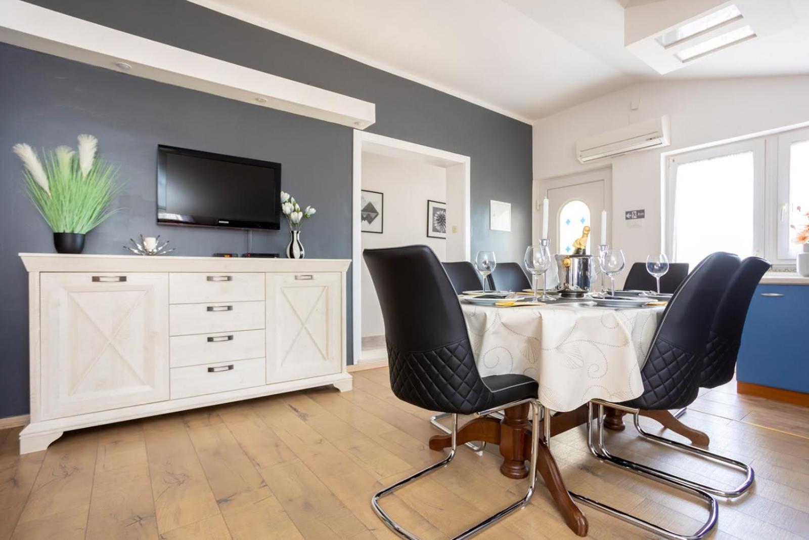 Apartman Luni Sa Bazenom - Malinska, Sveti Anton Sveti Anton  ห้อง รูปภาพ